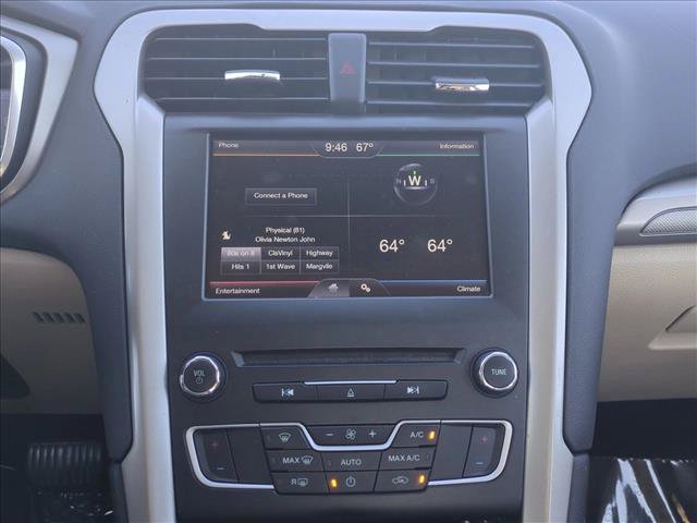 Used 2016 Ford Fusion SE FWD image 14