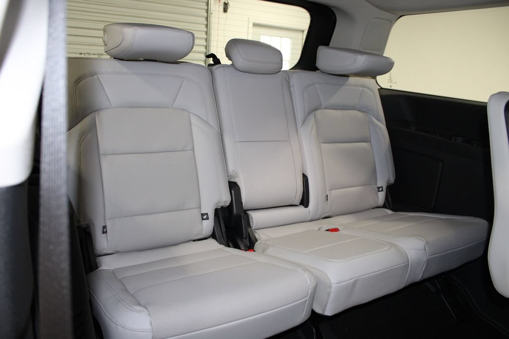 New 2026 Lincoln Navigator Reserve AWD/4WD image 35