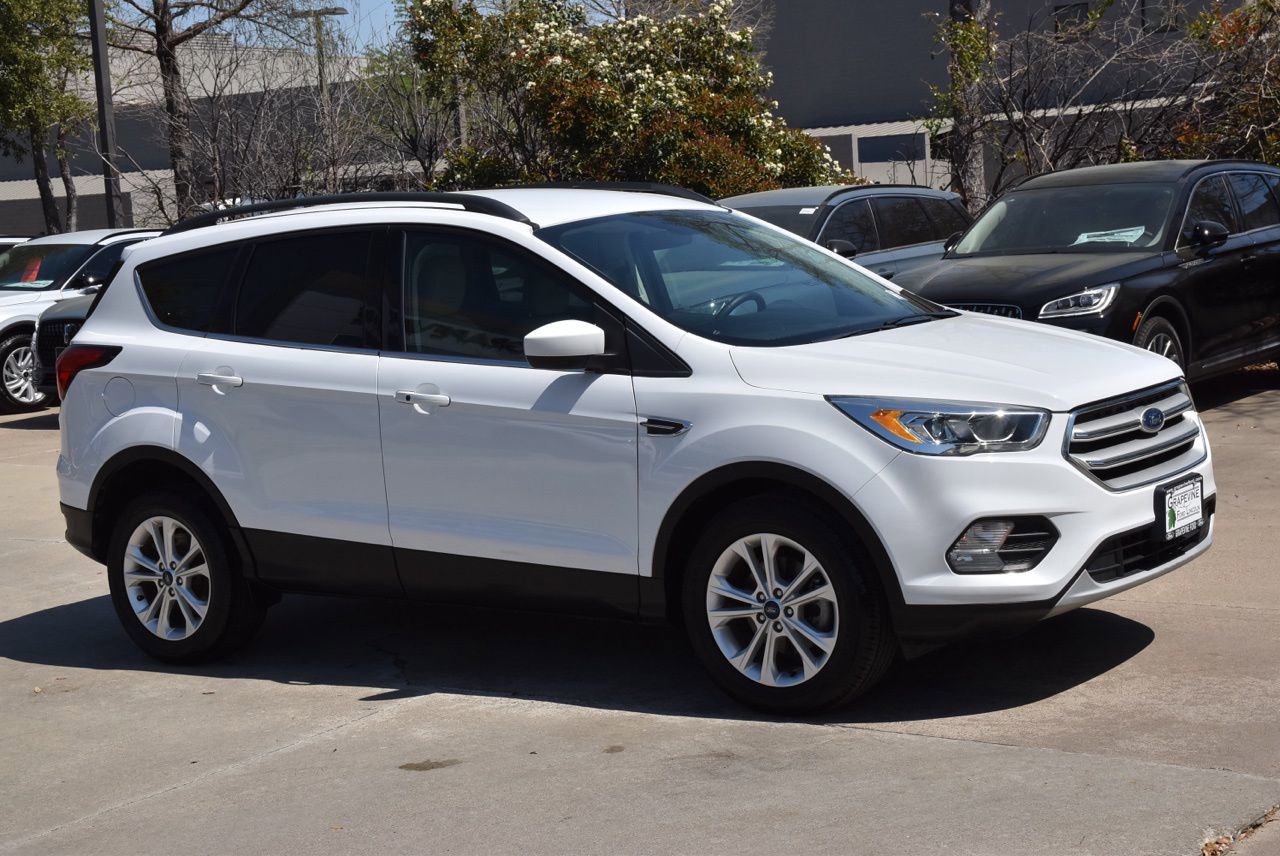 Used 2019 Ford Escape SEL image 5