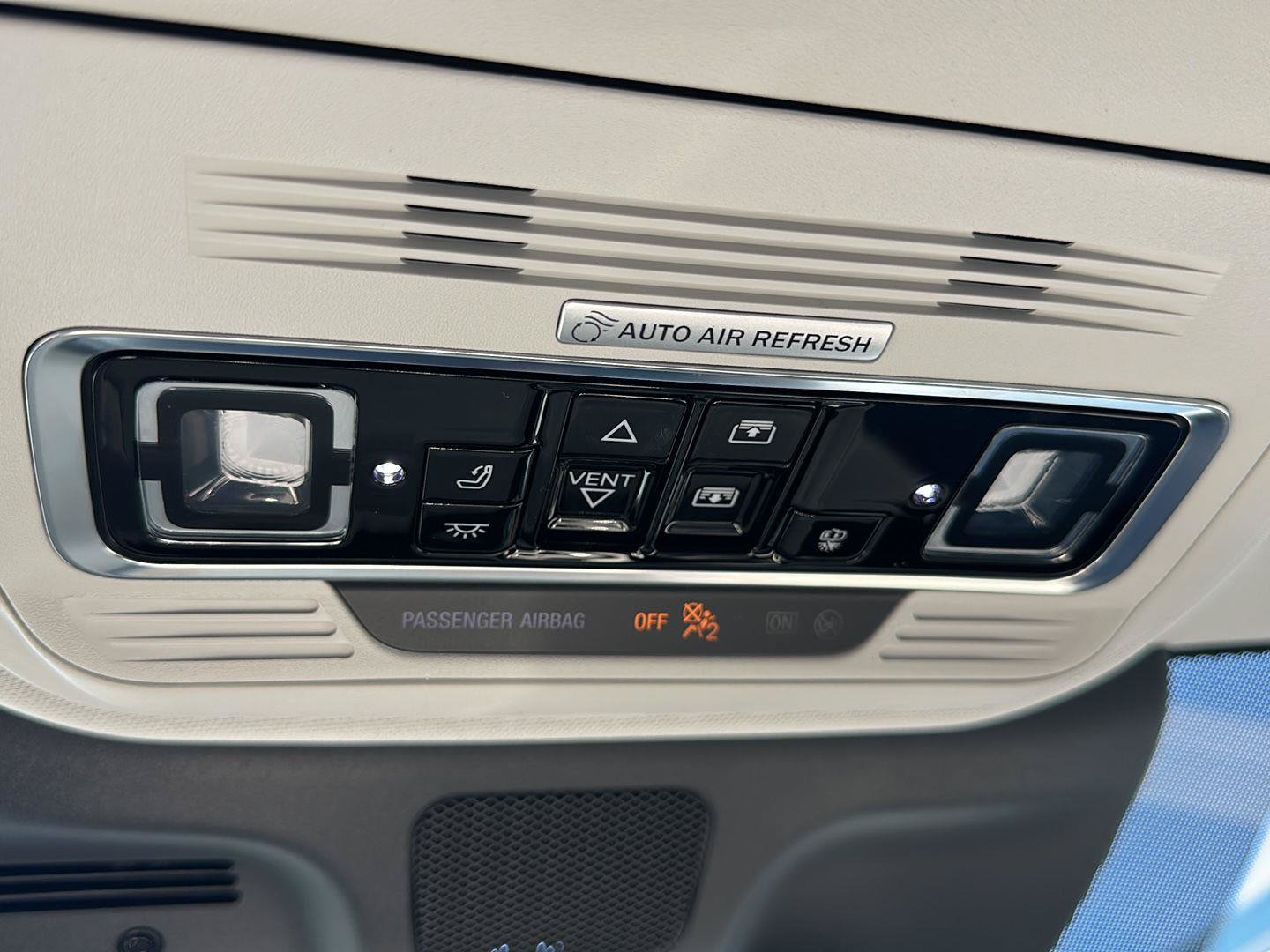 Used 2025 Lincoln Navigator Reserve AWD/4WD image 23