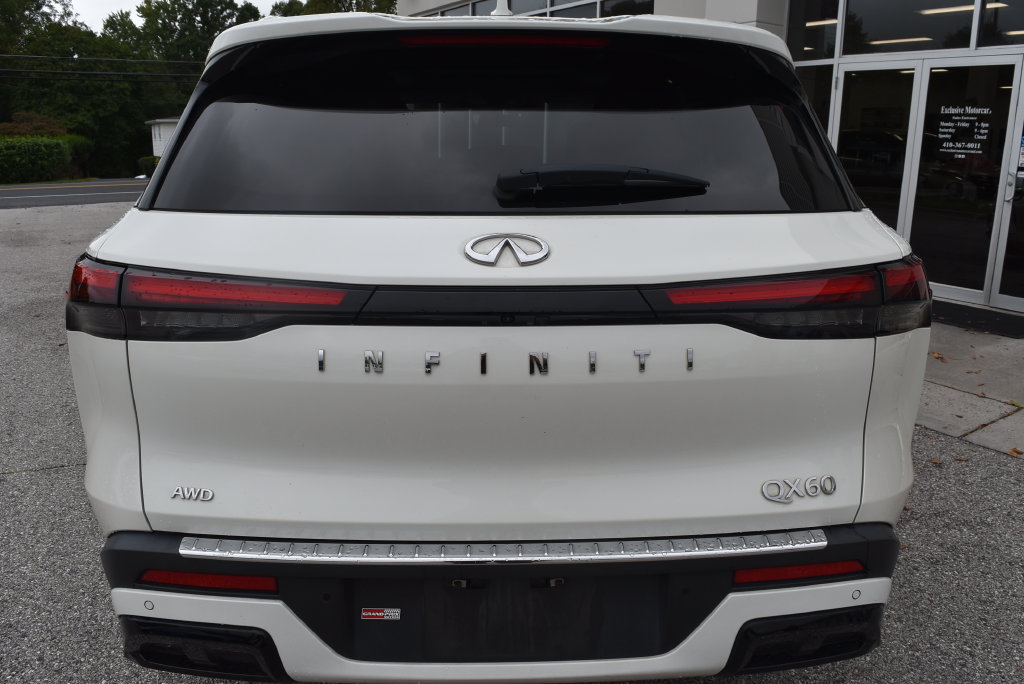 Used 2023 INFINITI QX60 Luxe w/ Performance Audio Package AWD/4WD image 6