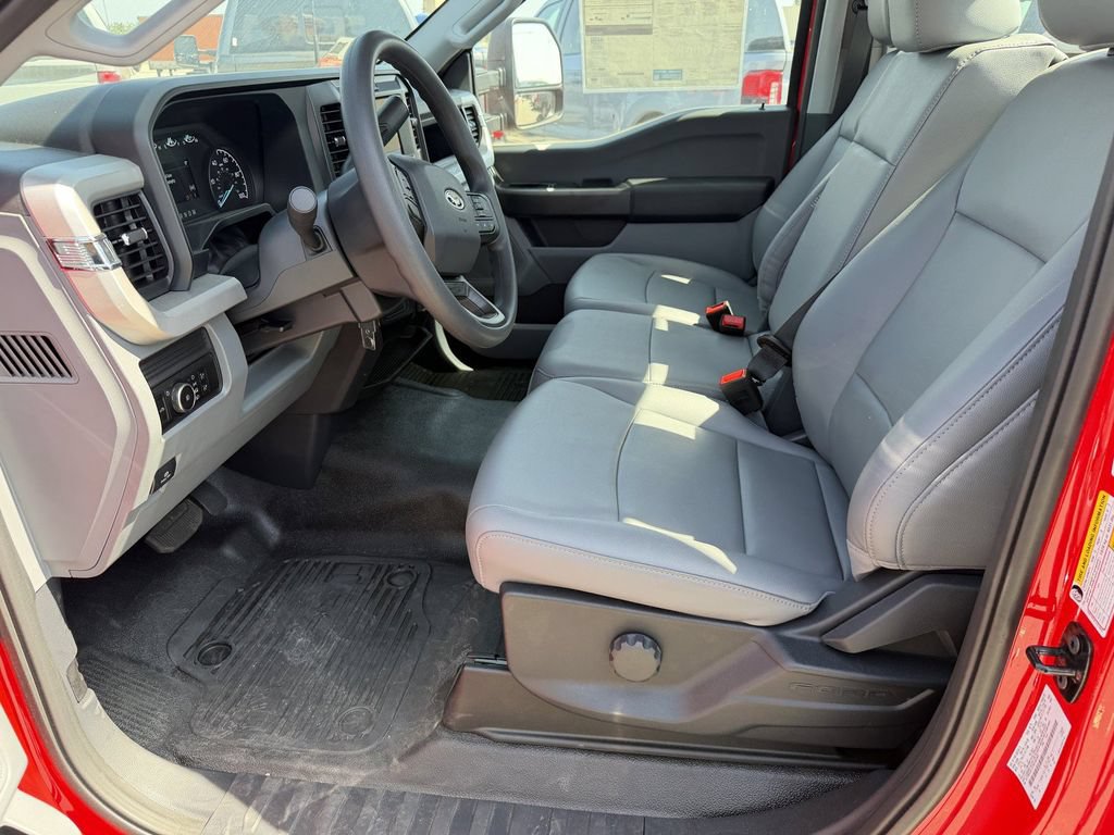 New 2026 Ford F250 XL w/ XL Chrome Package RWD image 16