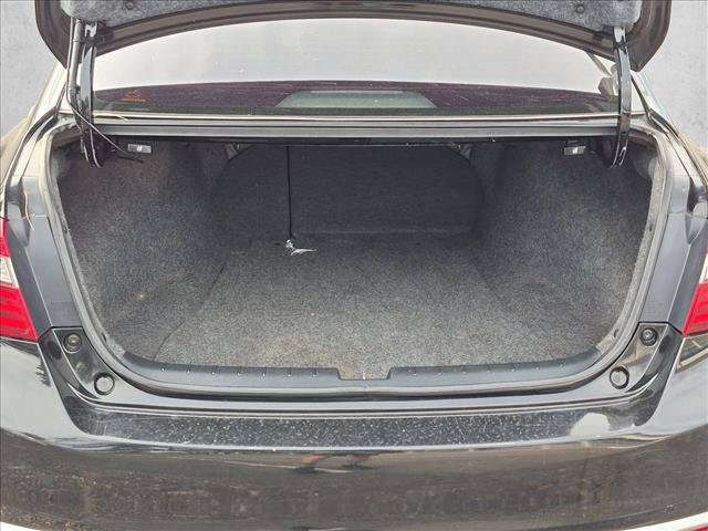 Used 2017 Honda Accord EX-L image 6