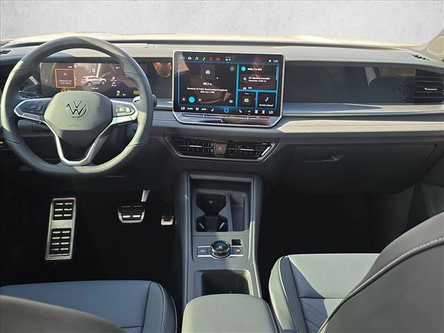 New 2026 Volkswagen Tiguan SE R-Line image 17