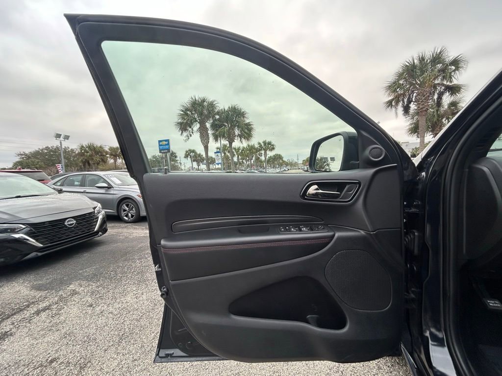 Used 2025 Dodge Durango GT image 29