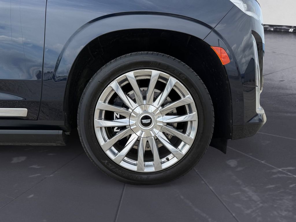 Used 2021 Cadillac Escalade ESV Premium Luxury w/ Driver Assist Tech Package AWD/4WD image 24