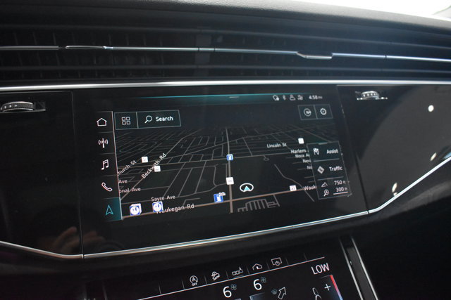 Used 2020 Audi Q8 Premium Plus w/ Premium Plus Package AWD/4WD image 18