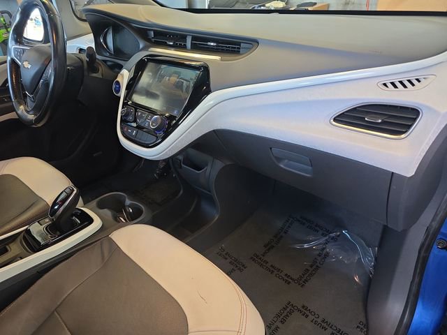 Used 2021 Chevrolet Bolt Premier w/ Infotainment Package image 27
