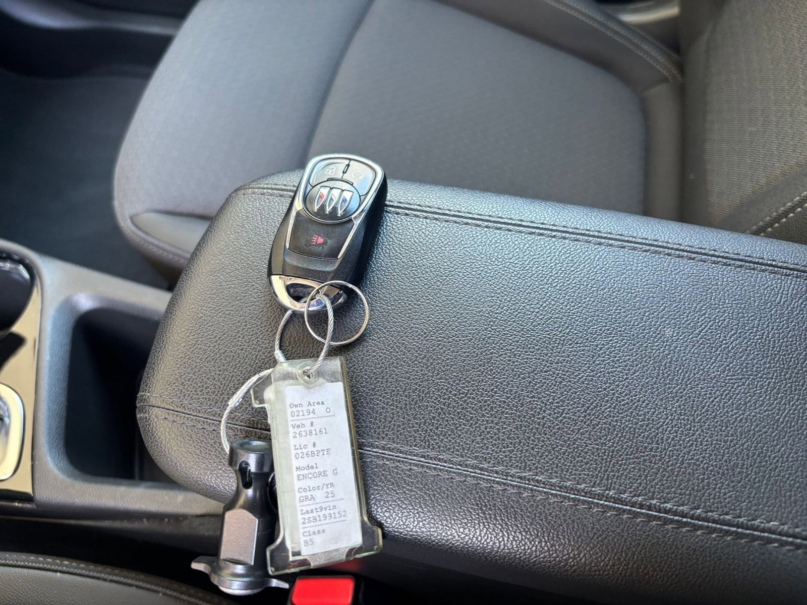 Used 2025 Buick Encore GX Preferred AWD/4WD image 21