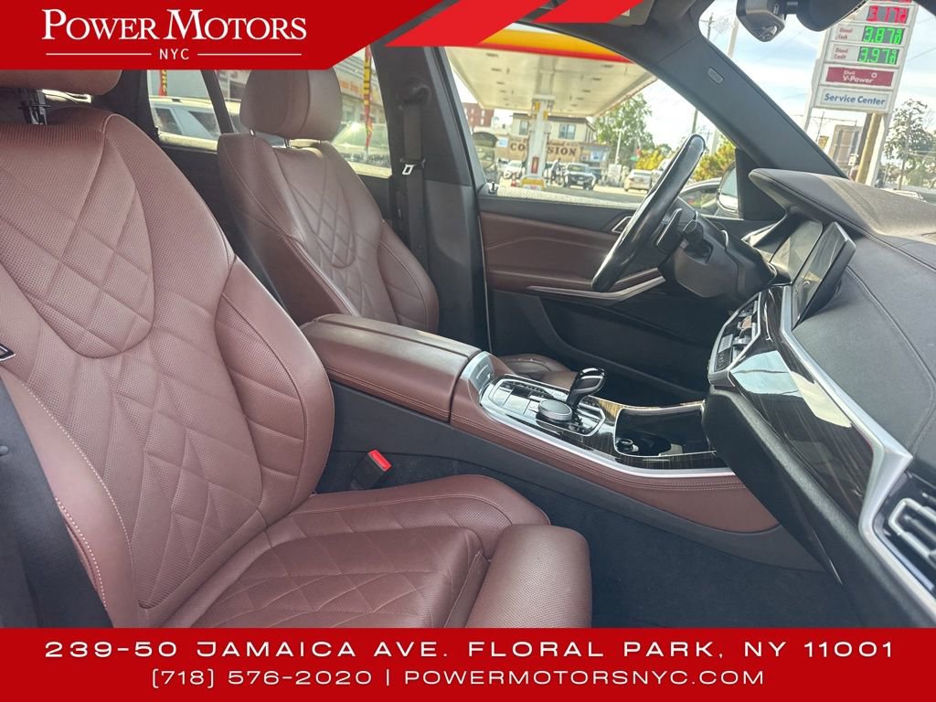 Used 2023 BMW X5 xDrive40i w/ M Sport Package image 14