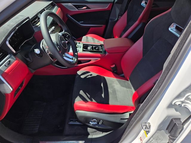 Used 2025 Jaguar F-PACE SVR image 10