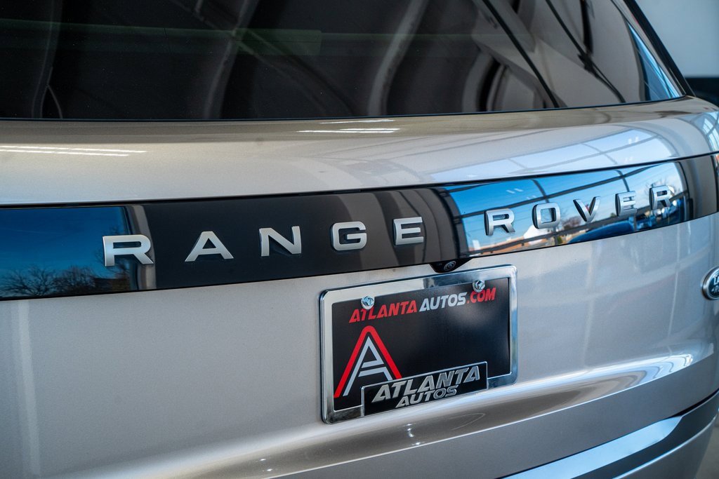 Used 2023 Land Rover Range Rover Long Wheelbase SE image 25