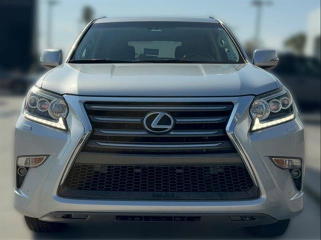 Used 2017 Lexus GX 460 Base image 3
