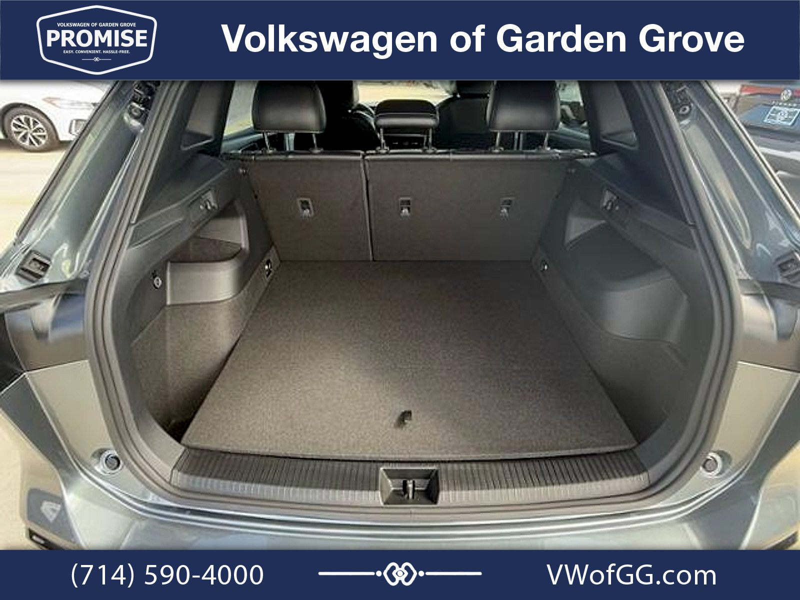 New 2026 Volkswagen Tiguan SE R-Line FWD image 9