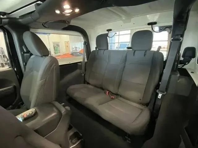 Used 2022 Jeep Wrangler Sport AWD/4WD image 12