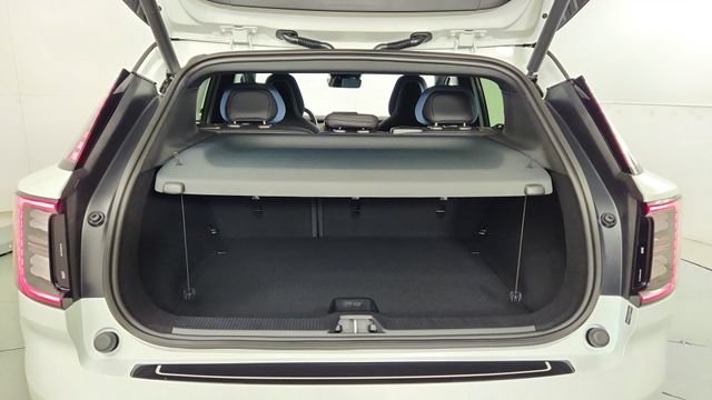 New 2026 Volvo EX30 Plus w/ Protection Package Premier RWD image 36