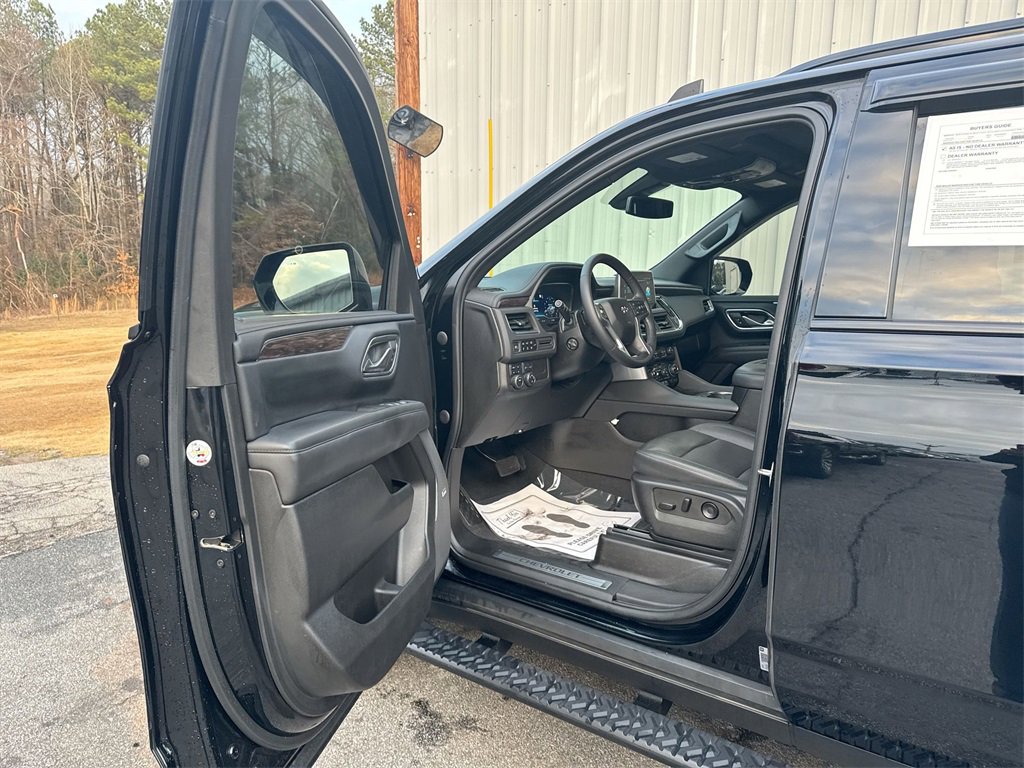 Used 2022 Chevrolet Tahoe Z71 w/ Luxury Package image 13