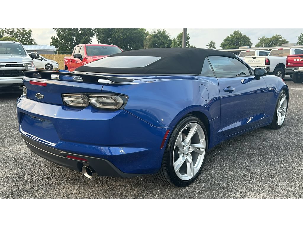 Used 2021 Chevrolet Camaro LT RWD image 6