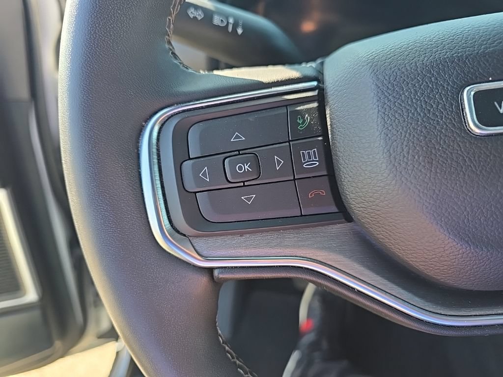 Used 2024 Jeep Wagoneer Series II AWD/4WD image 16