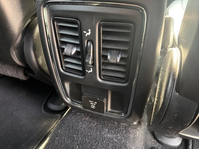 Used 2021 Jeep Grand Cherokee Laredo X AWD/4WD image 32