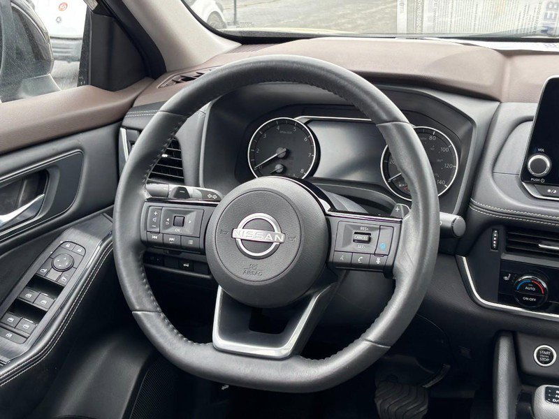Used 2023 Nissan Rogue SV w/ SV Premium Package AWD/4WD image 12