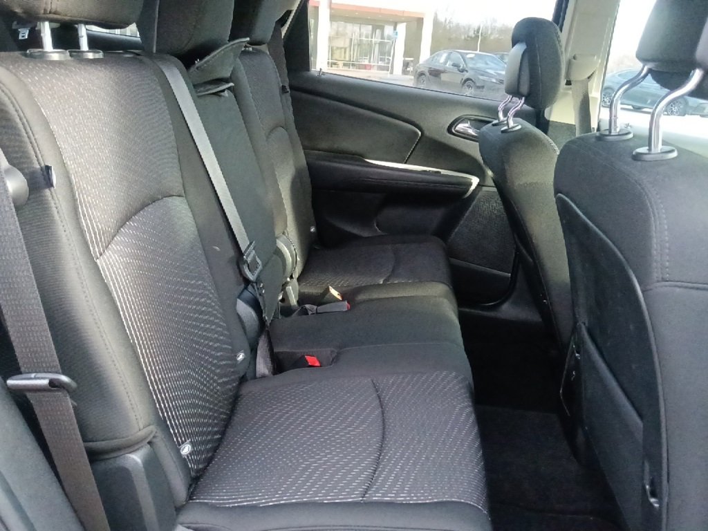 Used 2020 Dodge Journey SE w/ SE Popular Equipment Group image 31