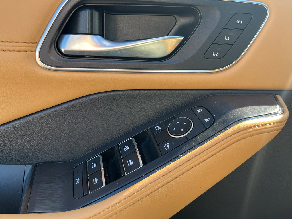 Used 2021 Nissan Rogue Platinum image 27