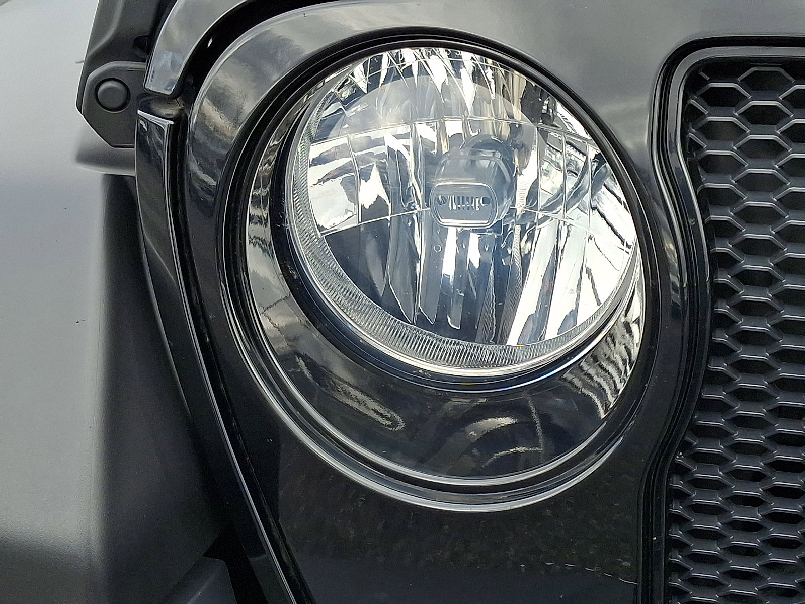 Used 2020 Jeep Wrangler Unlimited Sport image 9