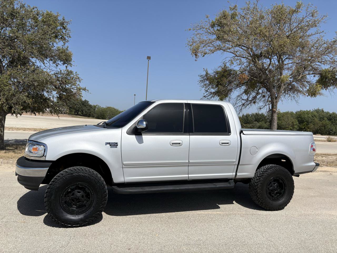 Used 2002 Ford F150 2WD SuperCrew image 6