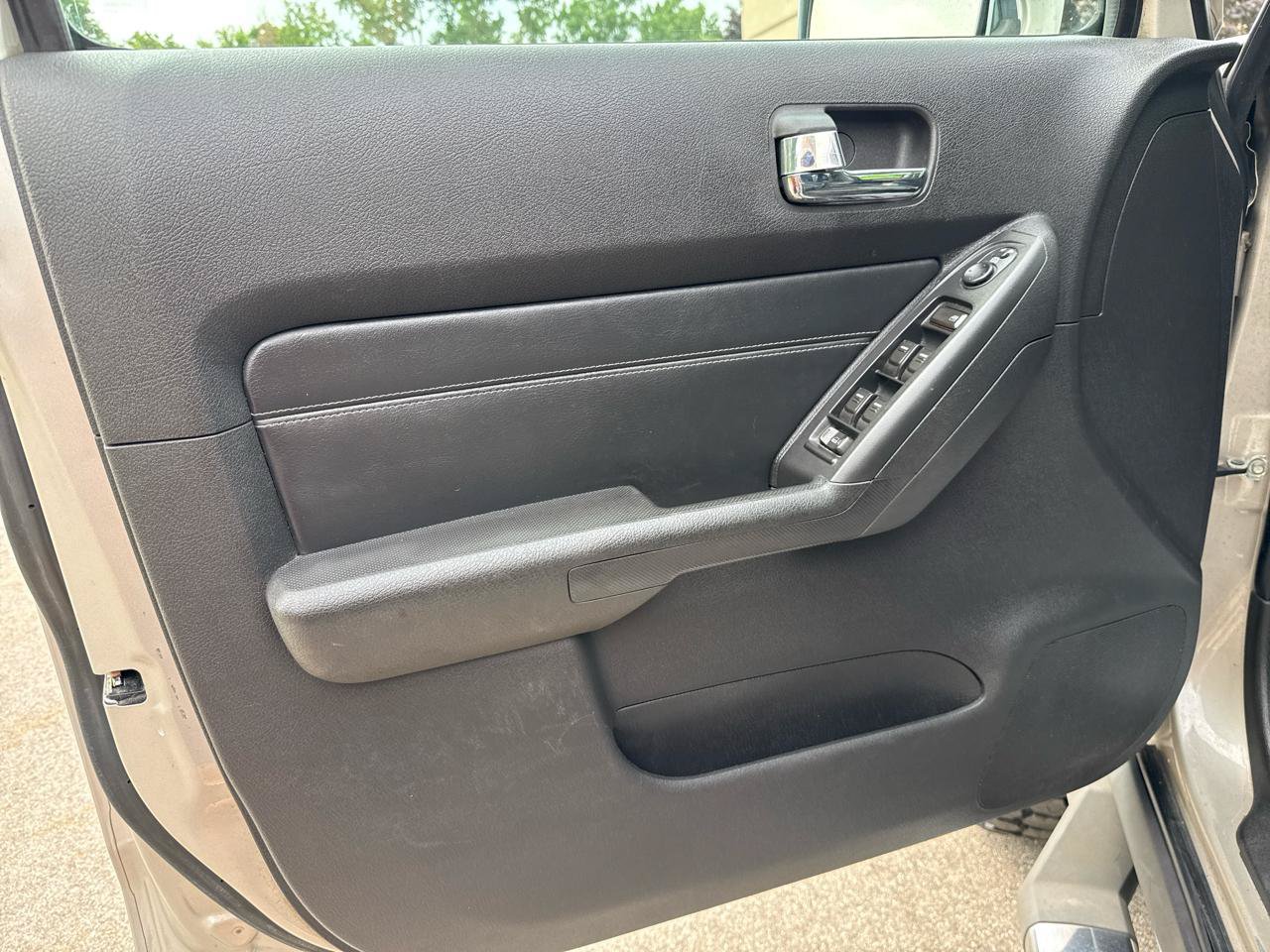Used 2009 HUMMER H3T Alpha AWD/4WD image 14