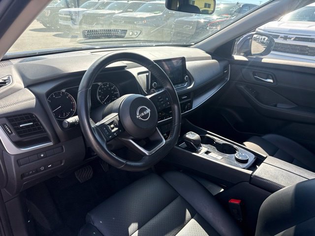 Used 2024 Nissan Rogue SV w/ SV Premium Package AWD/4WD image 11