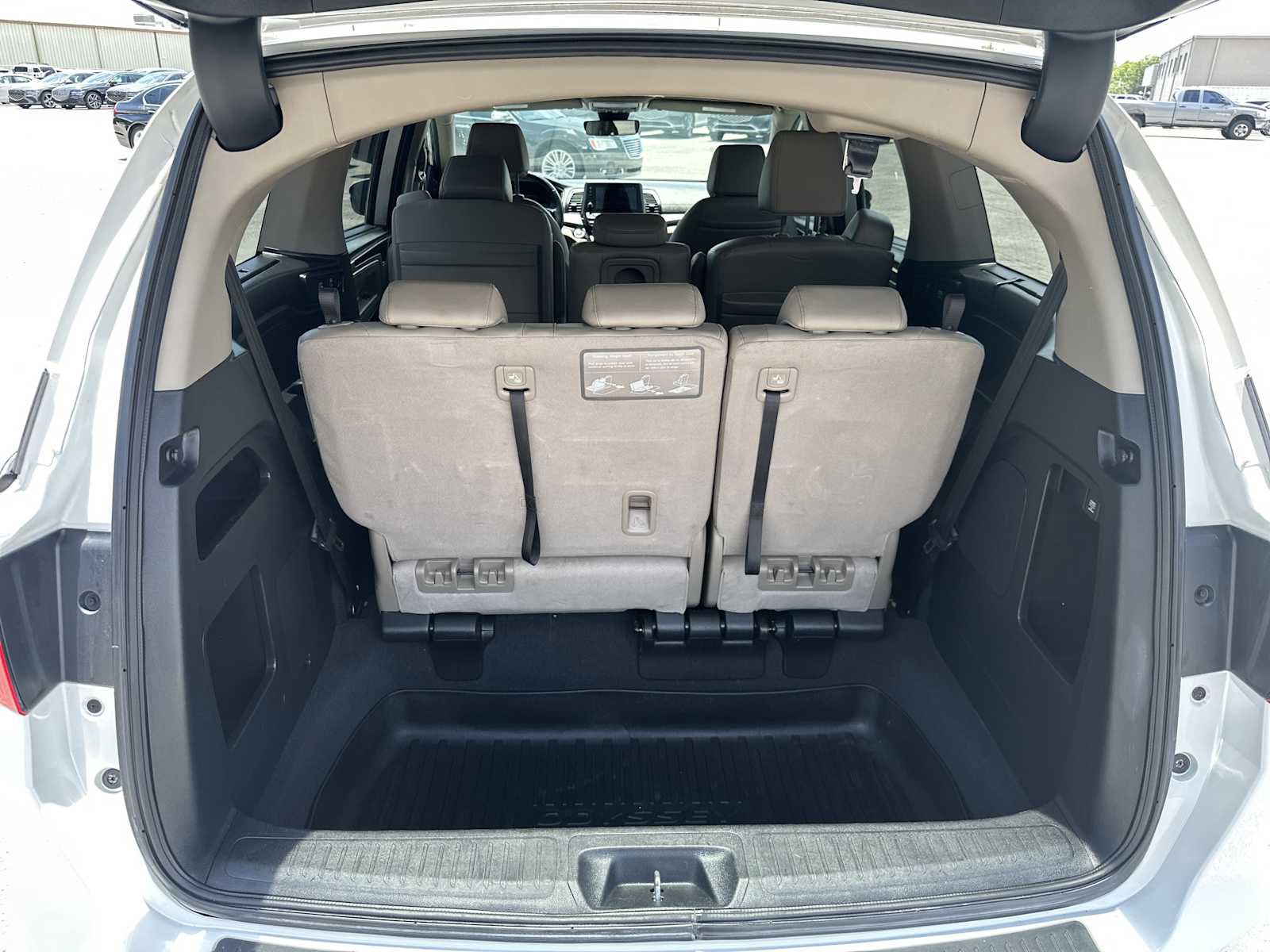 Used 2021 Honda Odyssey Touring image 25