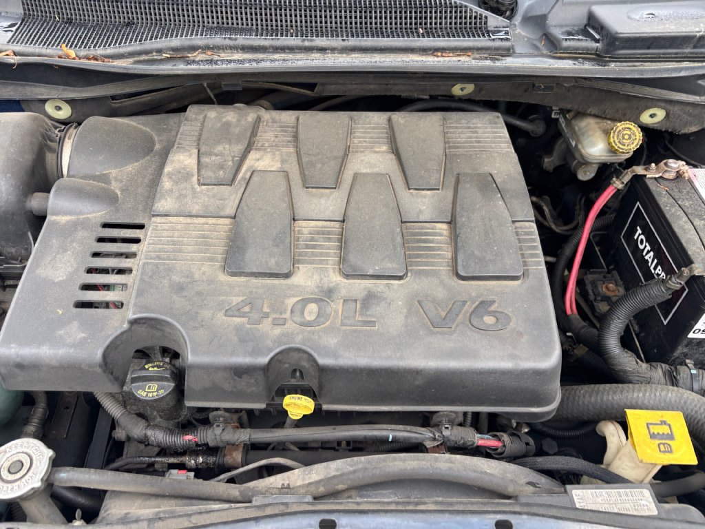 Used 2010 Dodge Grand Caravan SXT FWD image 33