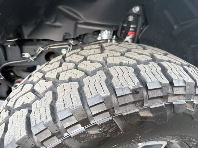 Used 2024 Jeep Gladiator Mojave w/ Convenience Group image 14