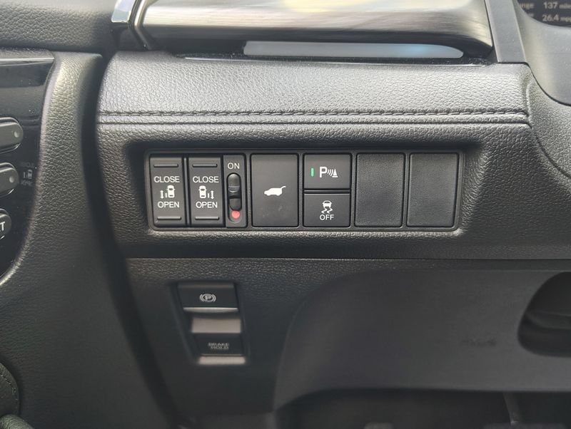 Used 2025 Honda Odyssey Elite image 32
