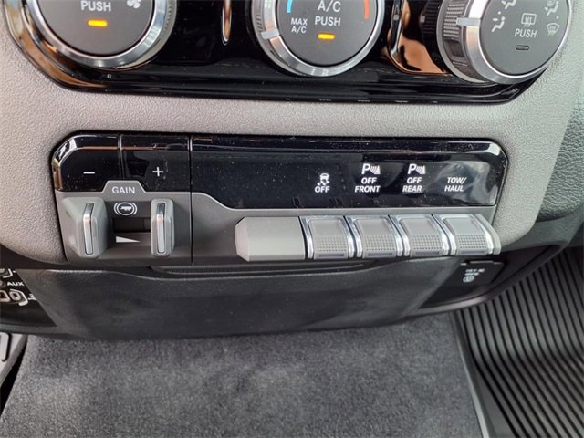 New 2026 RAM 1500 Classic Warlock image 8