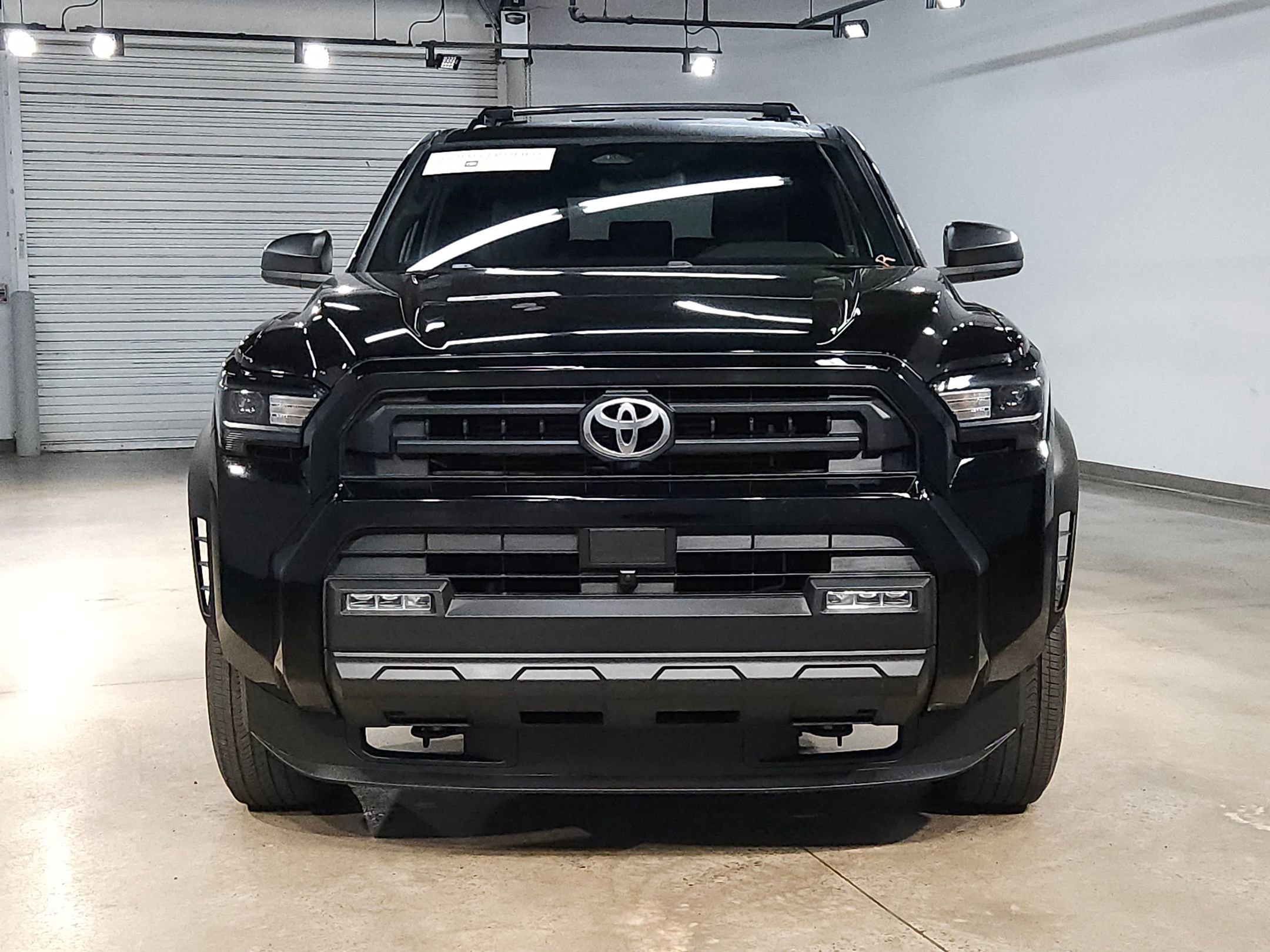 Certified 2025 Toyota 4Runner SR5 AWD/4WD image 2