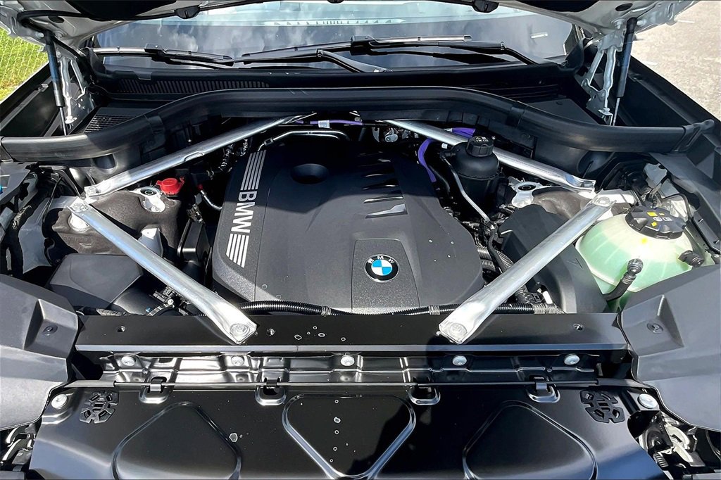 New 2026 BMW X7 xDrive40i w/ Executive Package image 12