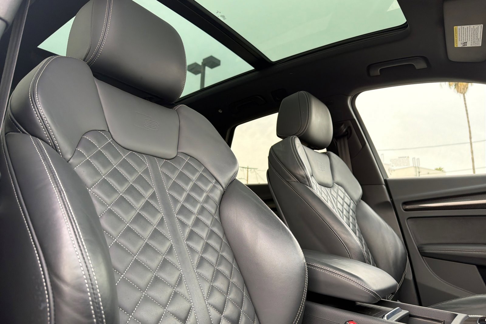 Used 2023 Audi SQ5 Prestige w/ Prestige Package image 16