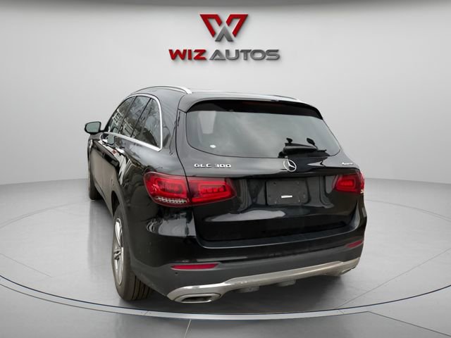 Used 2021 Mercedes-Benz GLC 300 4MATIC image 4