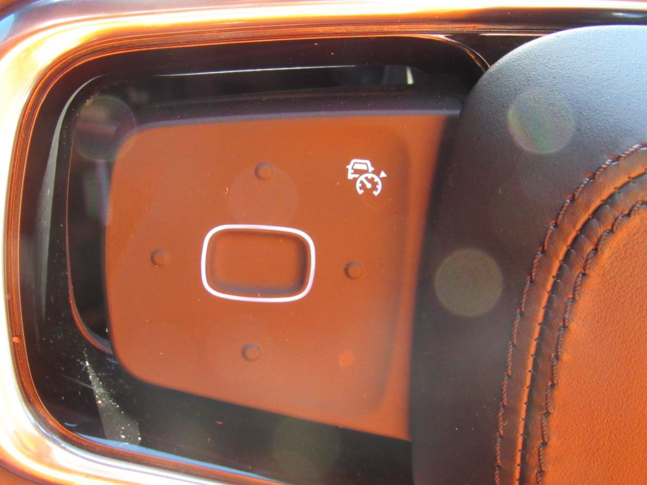 Used 2025 Lincoln Nautilus Premier w/ Jet Appearance Package AWD/4WD image 22