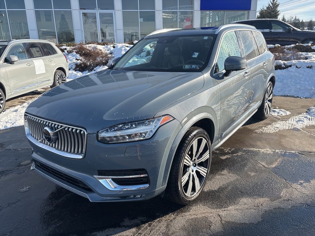 Used 2020 Volvo XC90 T6 Inscription w/ Protection Package Premier image 11