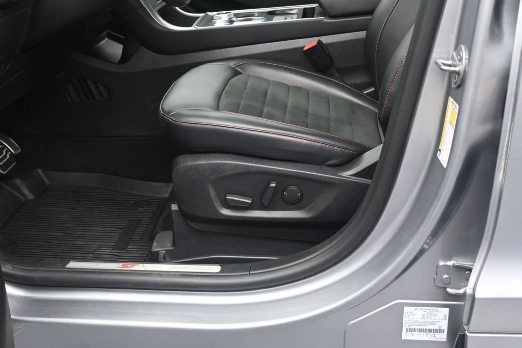 Used 2024 Ford Edge ST-Line AWD/4WD image 21