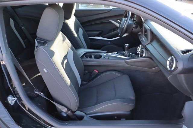 Used 2020 Chevrolet Camaro LT image 35