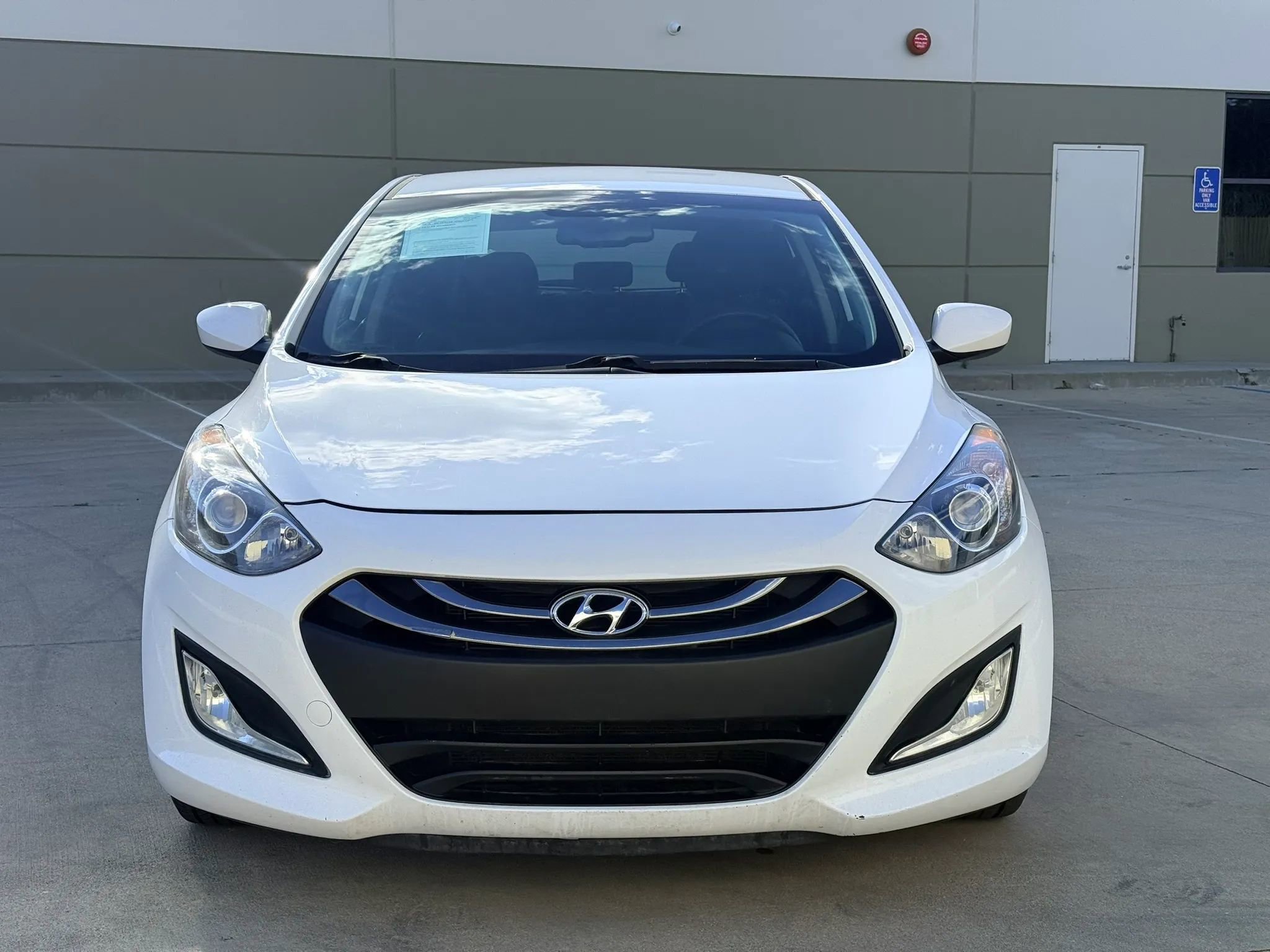 Used 2013 Hyundai Elantra GT image 2