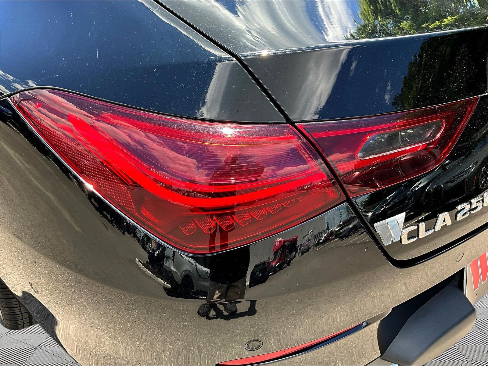 Used 2025 Mercedes-Benz CLA 250 image 23