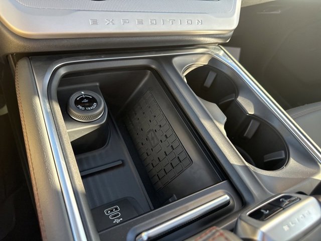 New 2025 Ford Expedition Max Active image 45