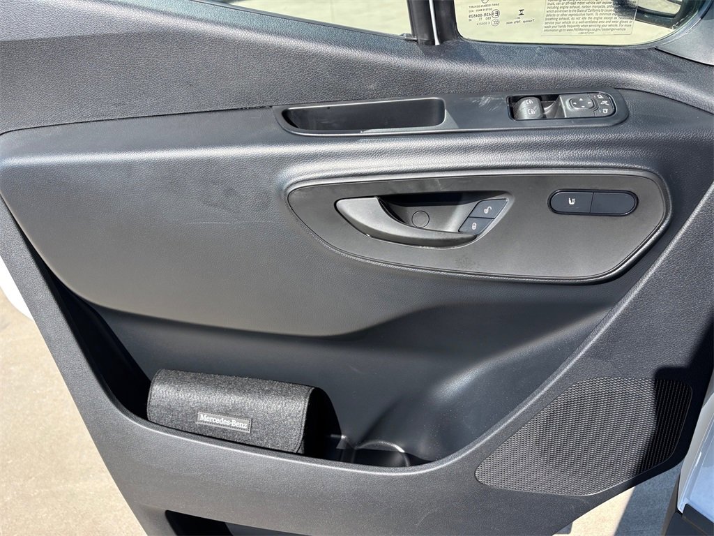 Used 2025 Mercedes-Benz Sprinter 2500 image 19