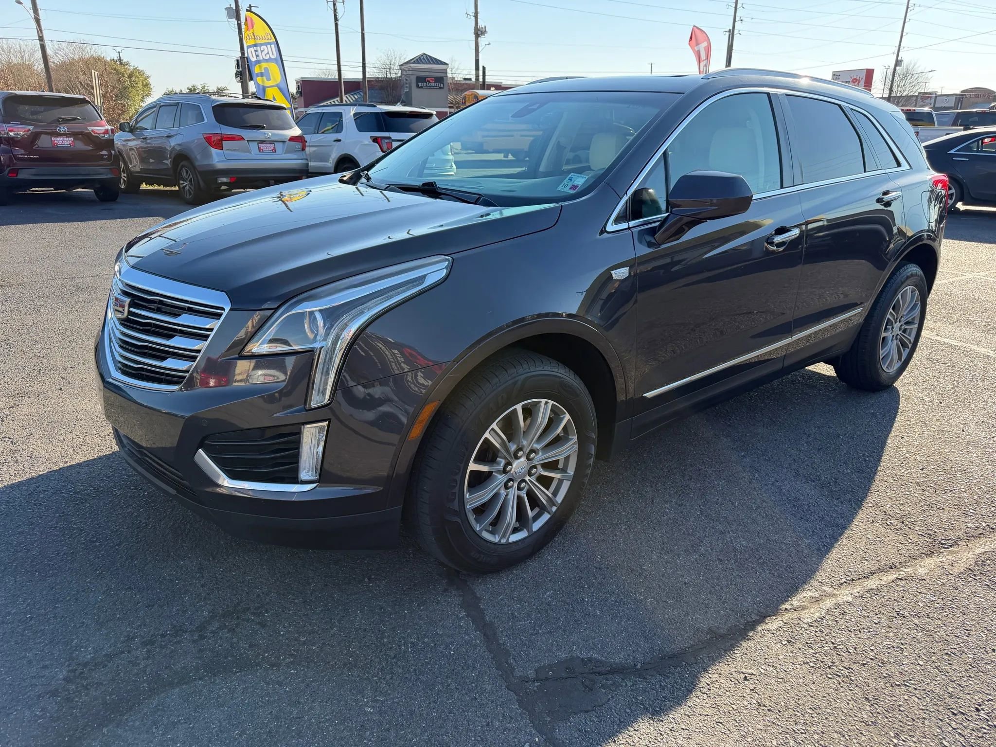 Used 2017 Cadillac XT5 Luxury w/ Driver Awareness Package FWD image 15