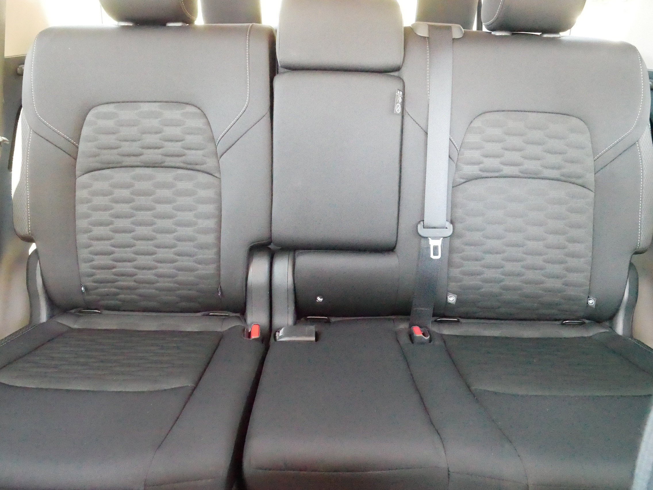 Used 2025 Nissan Pathfinder SV image 13